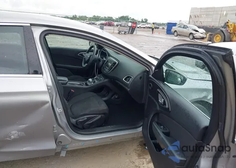 2016 Chrysler 200 Limited z USA, uszkodzony, nr VIN 1C3CCCAB1GN104357